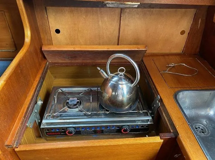 Charming Houseboat Ξενοδοχείο Μπέργκεν 0*,  Νορβηγία